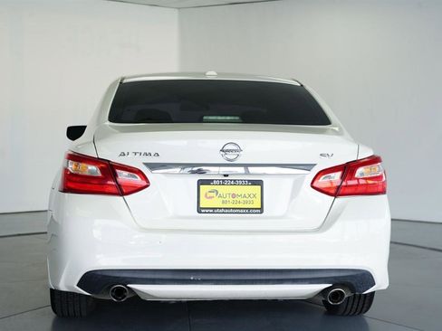 Used 2017 Nissan Altima 2.5 SV image 6