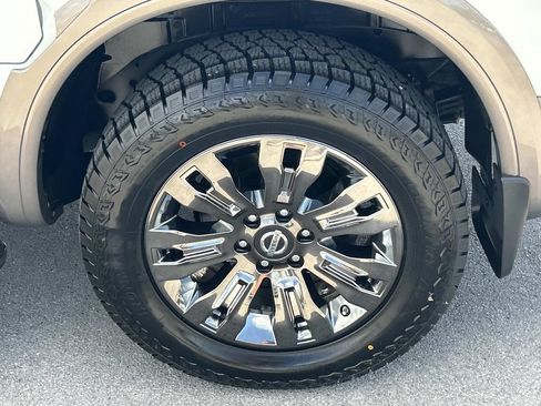 Used 2017 Nissan Titan Platinum Reserve RWD image 17
