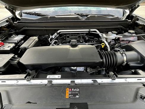 Used 2026 Chevrolet Colorado ZR2 w/ Technology Package image 36