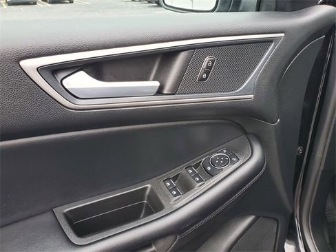 Certified 2024 Ford Edge SEL w/ Convenience Package image 10