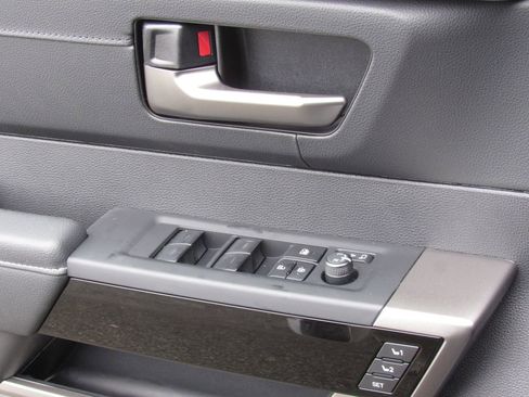 New 2026 Toyota Tundra Limited AWD/4WD image 40