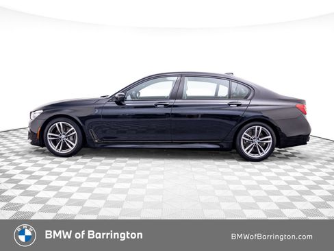 Used 2019 BMW 740i xDrive w/ Executive Package AWD/4WD image 2