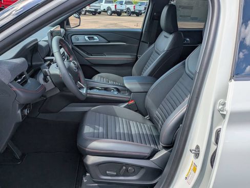 New 2026 Ford Explorer ST-Line w/ ST-Line Street Pack RWD image 4