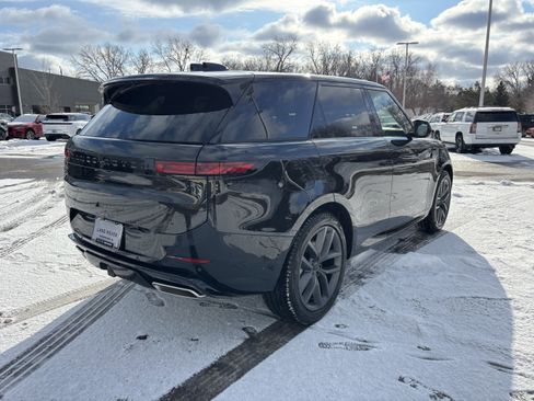 New 2026 Land Rover Range Rover Sport Dynamic SE image 4