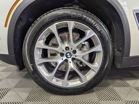 Used 2022 BMW X5 xDrive40i w/ Climate Comfort Package image 16