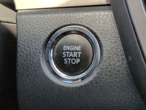Used 2022 Toyota Camry XSE FWD image 30