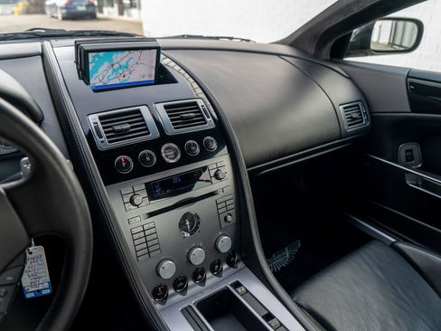 Used 2006 Aston Martin DB9 Coupe RWD image 19