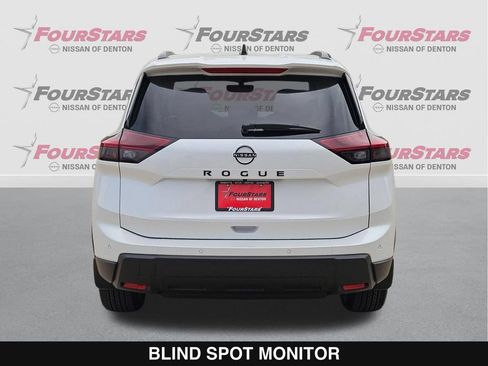 New 2026 Nissan Rogue Dark Armor FWD image 5