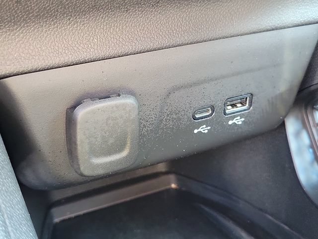Used 2025 Chevrolet TrailBlazer RS w/ Convenience Package AWD/4WD image 18
