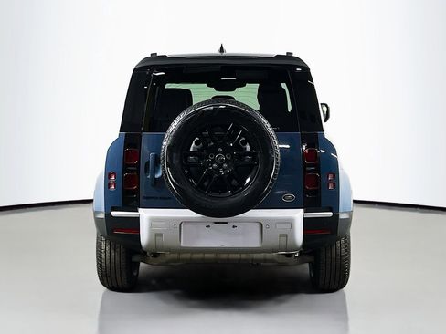 Used 2022 Land Rover Defender 110 S AWD/4WD image 6