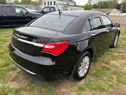 Used 2014 Chrysler 200 Limited w/ Sun/Sound Group FWD image 5