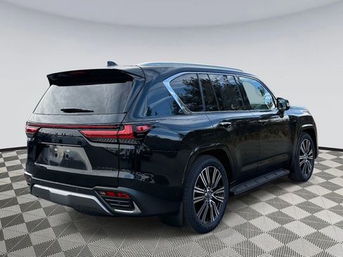 New 2026 Lexus LX 700h Luxury image 2