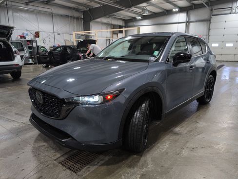 Used 2023 MAZDA CX-5 Carbon Edition image 6
