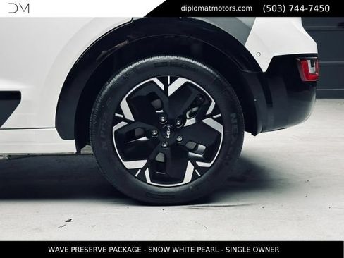 Used 2023 Kia Niro Wave w/ Wave Preserve Package FWD image 40