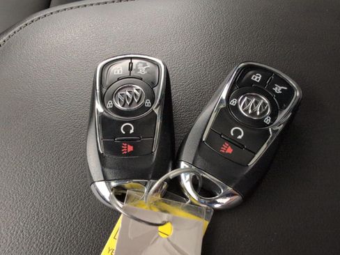 Used 2019 Buick Enclave Avenir w/ Avenir Technology Package AWD/4WD image 28