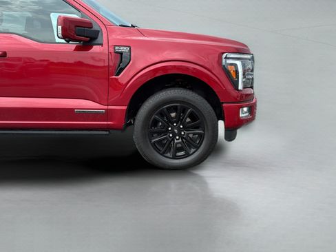 Certified 2025 Ford F150 Platinum w/ Equipment Group 702A High AWD/4WD image 33