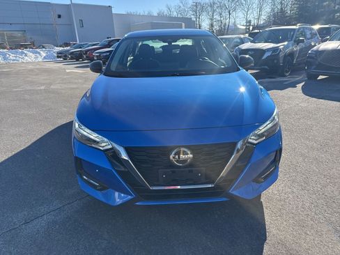Used 2021 Nissan Sentra SR image 2