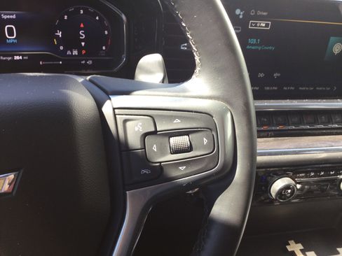 Used 2024 Chevrolet Silverado 1500 LTZ AWD/4WD image 14