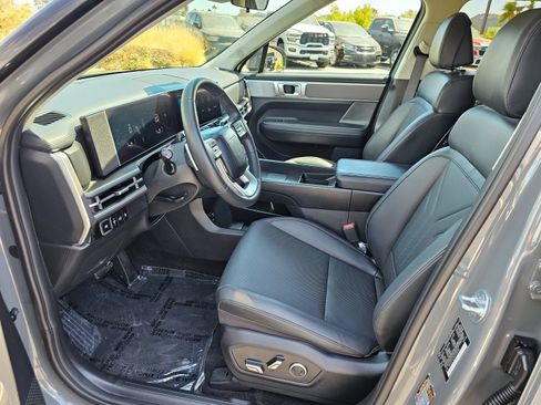 Used 2026 Hyundai Santa Fe SEL FWD image 16