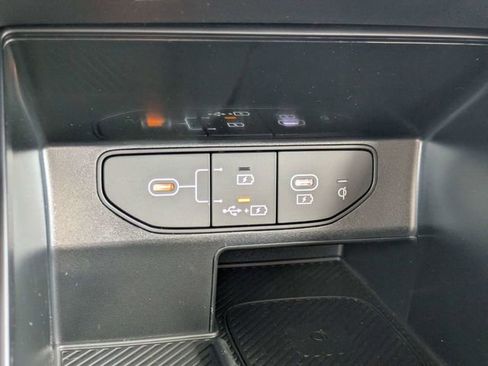 New 2025 Kia Sorento S w/ Panoramic Sunroof Package image 23