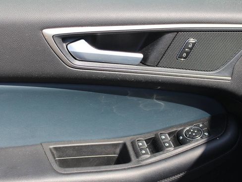 Used 2023 Ford Edge SEL w/ Sport Appearance Package image 11