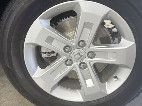 Used 2023 Honda Pilot LX image 30