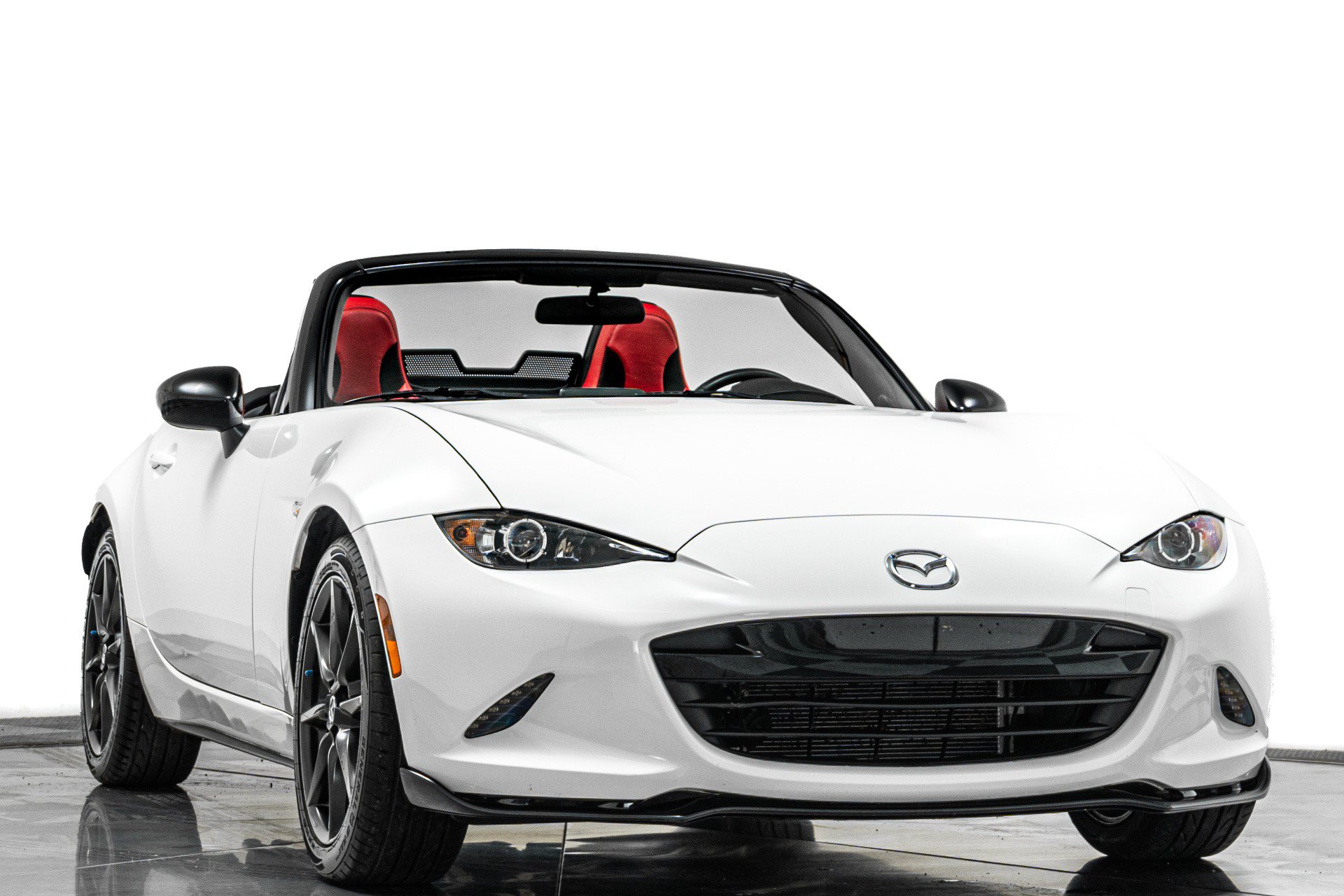 Used 2016 MAZDA MX-5 Miata Club RWD image 3