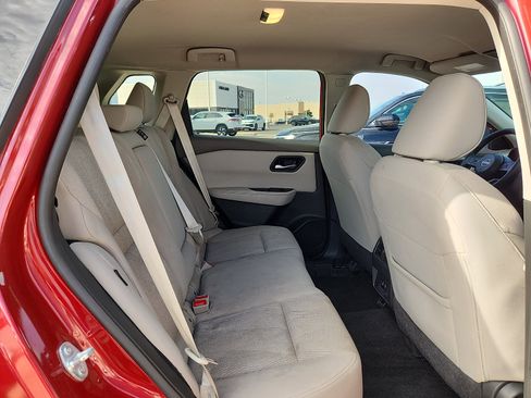Used 2024 Nissan Rogue SV FWD image 13