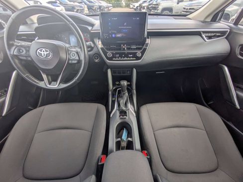 Used 2023 Toyota Corolla Cross LE FWD image 14