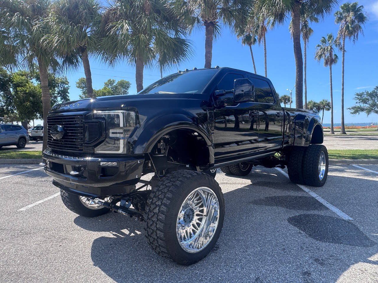 Used 2021 Ford F450 Platinum AWD/4WD image 1