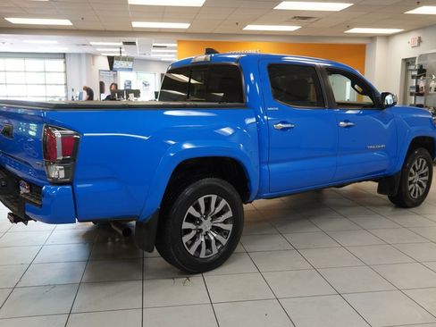Used 2021 Toyota Tacoma Limited AWD/4WD image 12