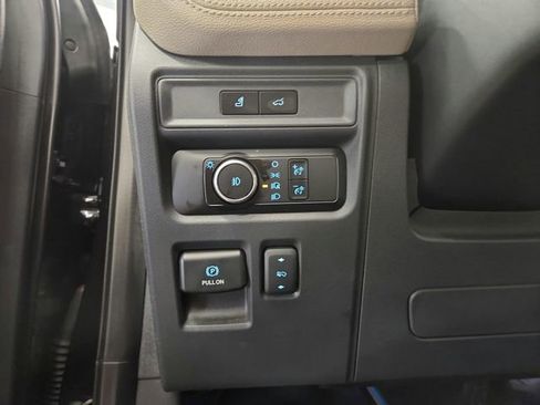 Used 2024 Ford Expedition Limited image 37