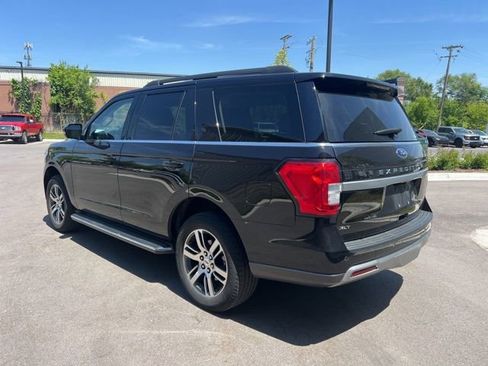 Used 2022 Ford Expedition XLT AWD/4WD image 5