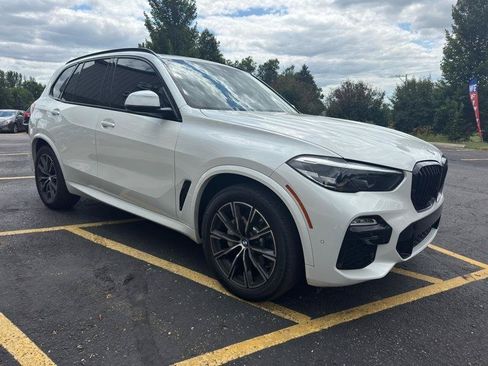 Used 2021 BMW X5 xDrive40i w/ M Sport Package AWD/4WD image 10