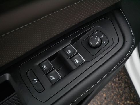 Certified 2024 Volkswagen Atlas SEL AWD/4WD image 19