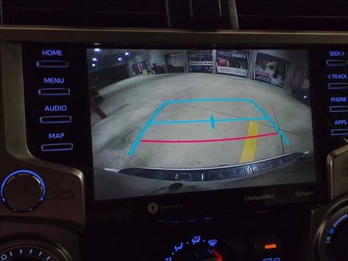 Used 2022 Toyota 4Runner SR5 Premium w/ Moonroof Package RWD image 15