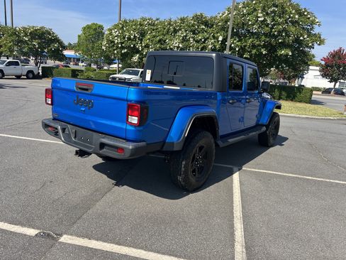 Used 2021 Jeep Gladiator Sport AWD/4WD image 5
