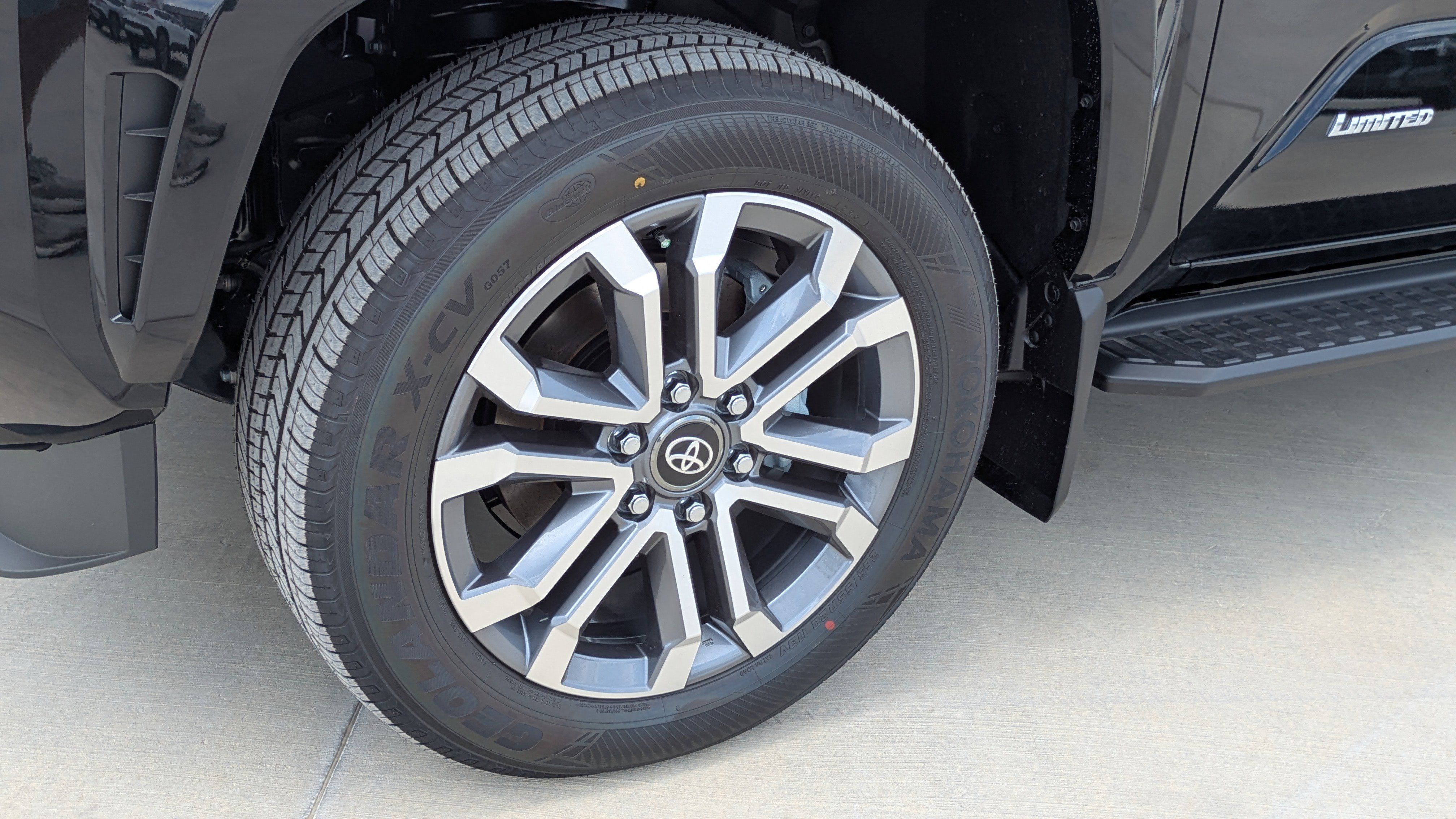 New 2026 Toyota 4Runner Limited AWD/4WD image 9