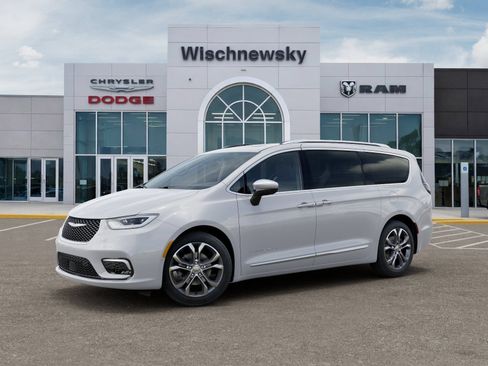 New 2026 Chrysler Pacifica Pinnacle w/ Trailer Tow Group FWD image 2