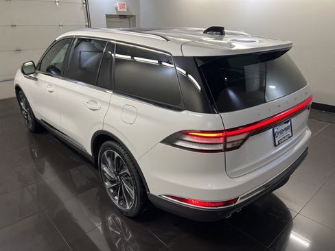 New 2026 Lincoln Aviator Reserve image 4