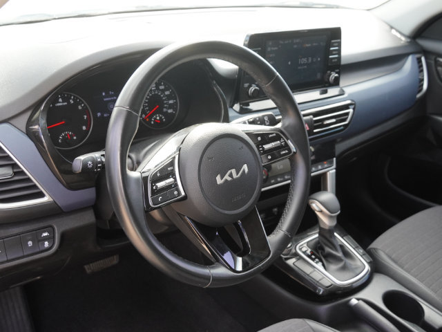 Used 2023 Kia Seltos S FWD image 17