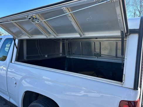 Used 2011 Chevrolet Colorado W/T w/ Power Convenience Package image 12