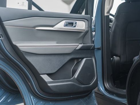 New 2026 Ford Explorer Active image 40