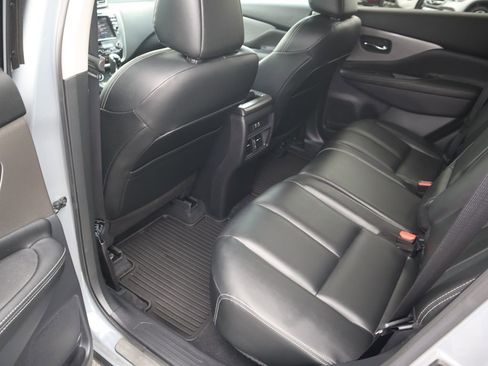 Used 2024 Nissan Murano SV w/ SV Midnight Edition Package image 10