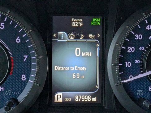 Used 2018 Toyota Sienna XLE image 10