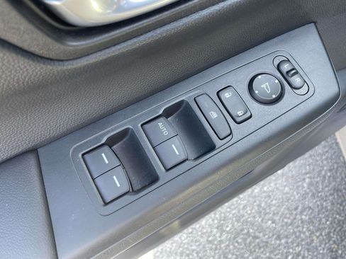 Used 2023 Honda CR-V LX image 16