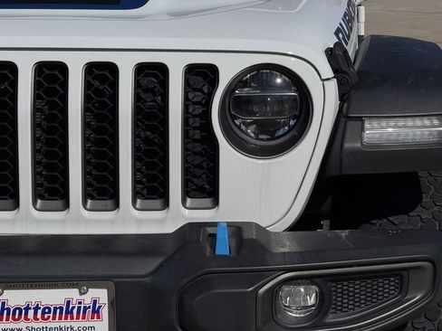 Used 2022 Jeep Wrangler Unlimited Rubicon 4xe w/ Safety Group AWD/4WD image 8