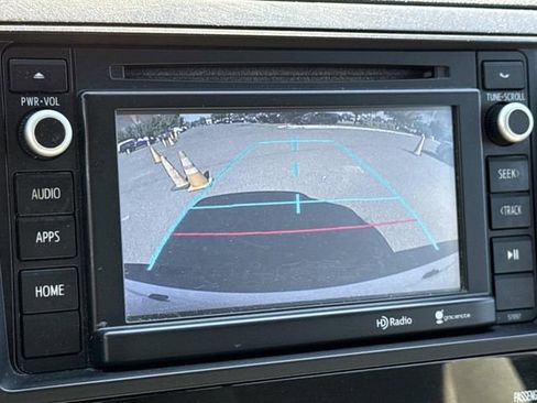 Used 2015 Toyota Sequoia SR5 AWD/4WD image 21