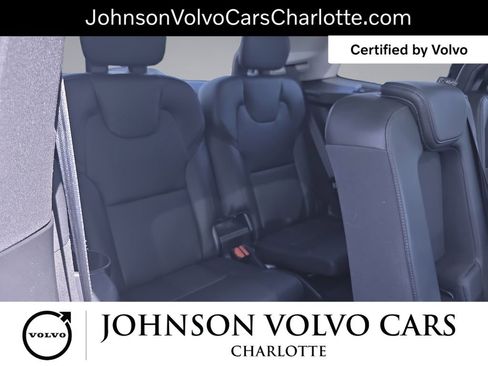Used 2025 Volvo XC90 B5 Core AWD/4WD image 12