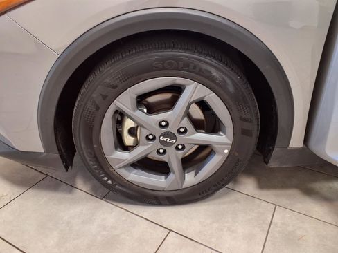 Used 2025 Kia K4 LXS FWD image 28